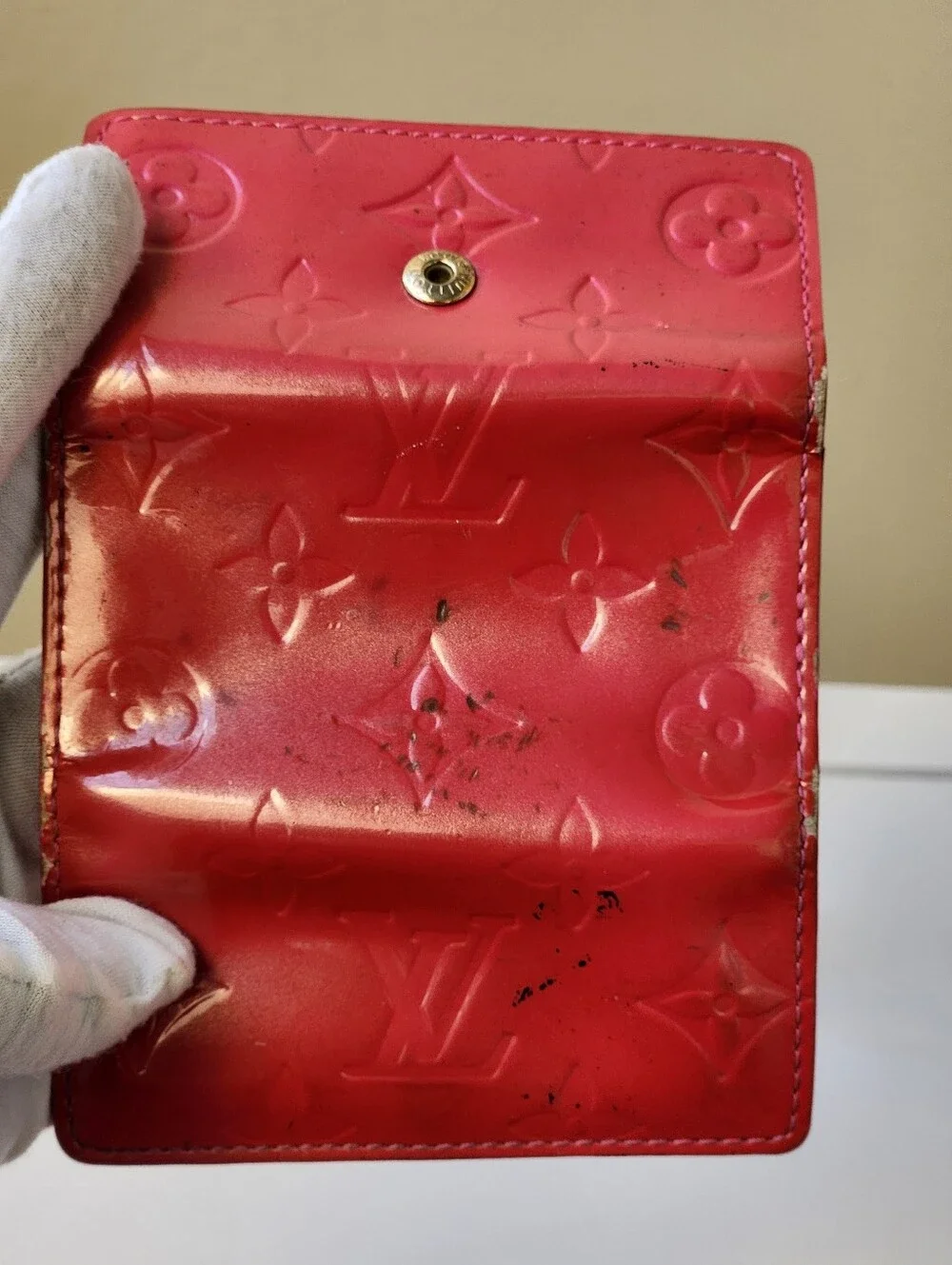 Louis Vuitton Pink/Red Vernis 4-Key Holder